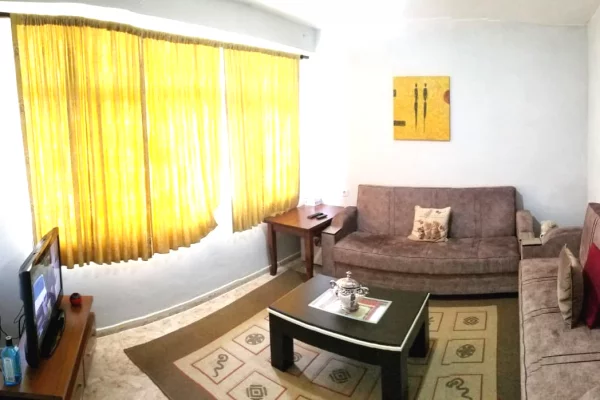 Shtepi me qera 1+1 ne Tirane - 30,000 Leke