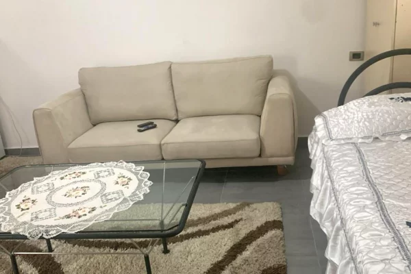 Shtepi me qera Garsoniere ne Tirane - 25,000 Leke