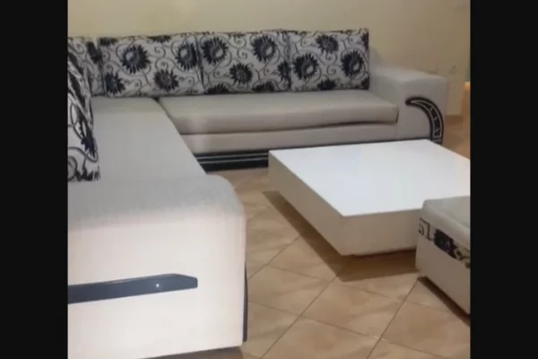 Shtepi me qera 2+1 ne Tirane - 35,000 Leke