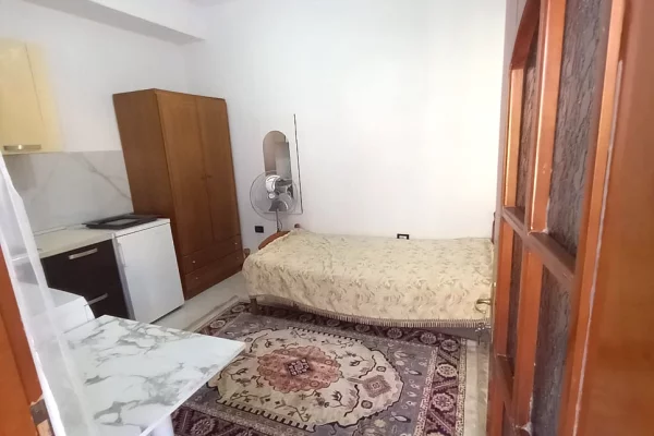 Shtepi me qera Garsoniere ne Tirane - 22,000 Leke