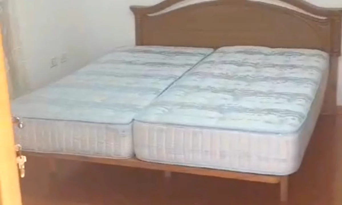 Shtepi me qera Shtepi Private ne Tirane, Garsoniere, Mobilimi E mobiluar, Pagesa 22,000  Leke.