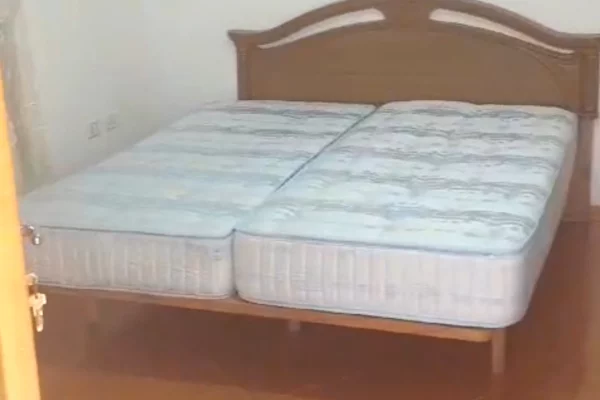 Shtepi me qera Garsoniere ne Tirane - 22,000 Leke