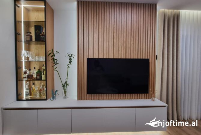 Shtepi me qera 2+1 ne Tirane - 1,000 Euro