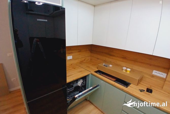 Shtepi me qera 2+1 ne Tirane - 650 Euro