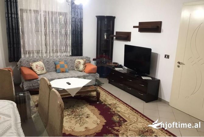 Shtepi me qera 2+1 ne Tirane - 40,000 Leke