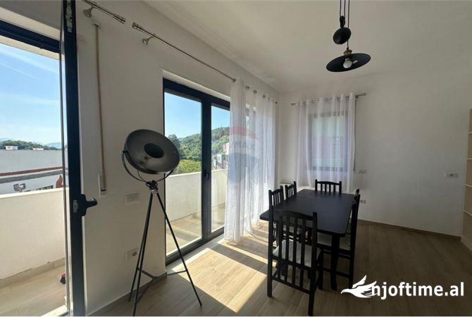 Shtepi me qera 3+1 ne Tirane - 750 Euro