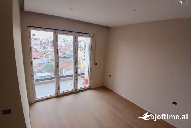 Shtepi ne shitje 1+1 ne Tirane - 105,600 Euro