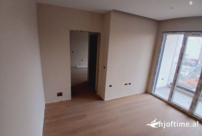 Shtepi ne shitje 1+1 ne Tirane - 105,600 Euro