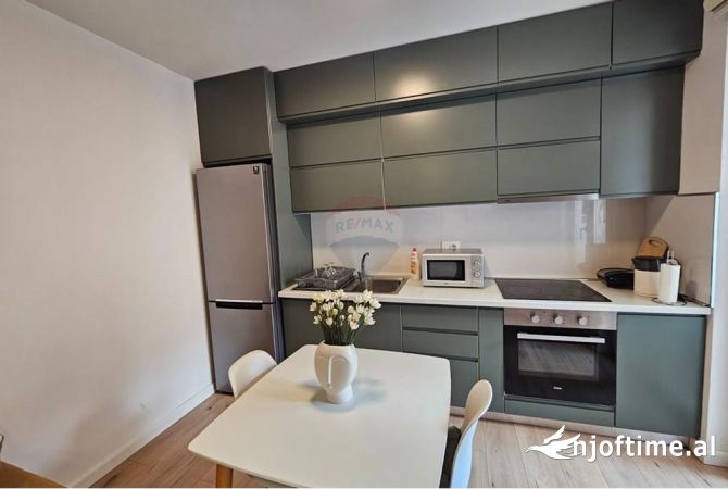 Shtepi me qera Apartament ne Tirane, 1+1, Mobilimi E mobiluar, Pagesa 700  Euro.