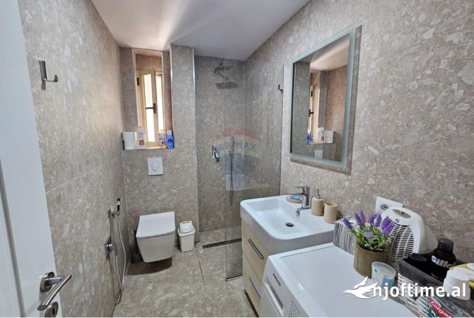 Shtepi me qera Apartament ne Tirane, 1+1, Mobilimi E mobiluar, Pagesa 700  Euro.