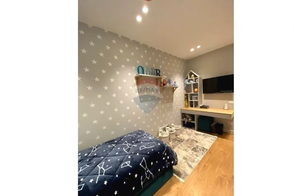 Shtepi ne shitje Apartament ne Tirane, 3+1, Mobilimi E mobiluar, Pagesa 355,000  Euro.