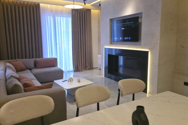 Shtepi me qera 3+1 ne Tirane - 3,000 Euro