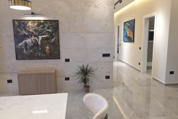 Shtepi me qera 3+1 ne Tirane - 3,000 Euro