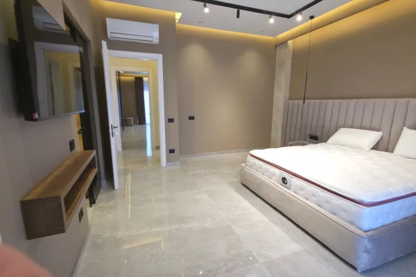 Shtepi me qera Apartament ne Tirane, 3+1, Mobilimi E mobiluar, Pagesa 3,000  Euro.