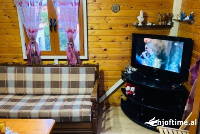 Shtepi me qera 1+1 ne Tirane - 25,000 Leke