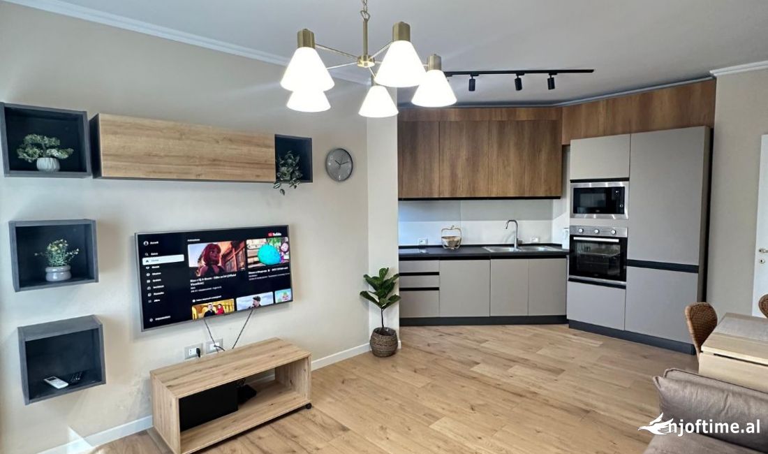 Shtepi me qera Apartament ne Tirane, 1+1, Mobilimi E mobiluar, Pagesa 601  Euro.