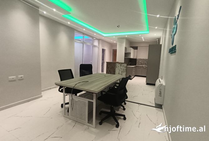 Ambient me qira per zyra prane qendres 