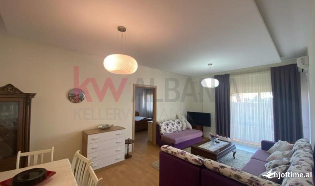 Shtepi me qera Apartament ne Tirane, 1+1, Mobilimi E mobiluar, Pagesa 551  Euro.