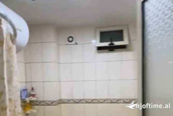 Shtepi me qera Apartament ne Tirane, 1+1, Mobilimi E mobiluar, Pagesa 451  Euro.