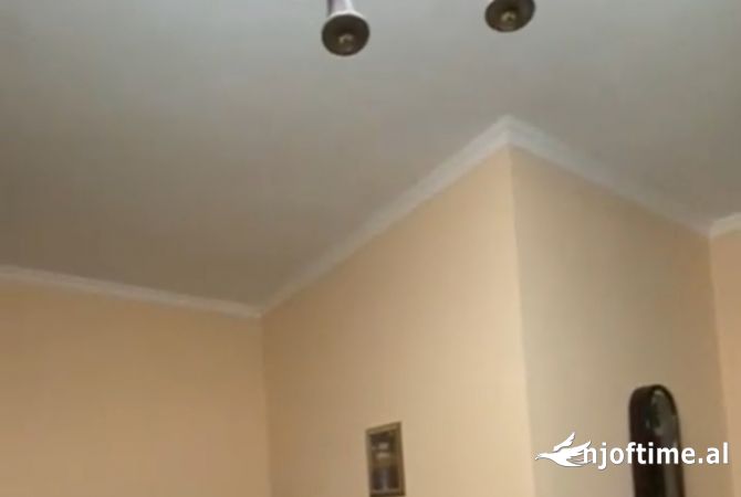Shtepi me qera 1+1 ne Tirane - 451 Euro