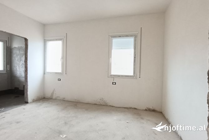 Shtepi ne shitje 2+1 ne Tirane - 140,001 Euro