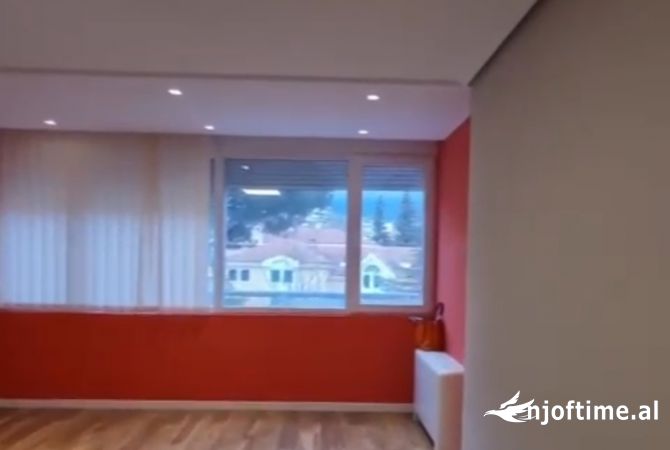 Ambient biznesi me qera 3+1 ne Tirane - 1,500 Euro