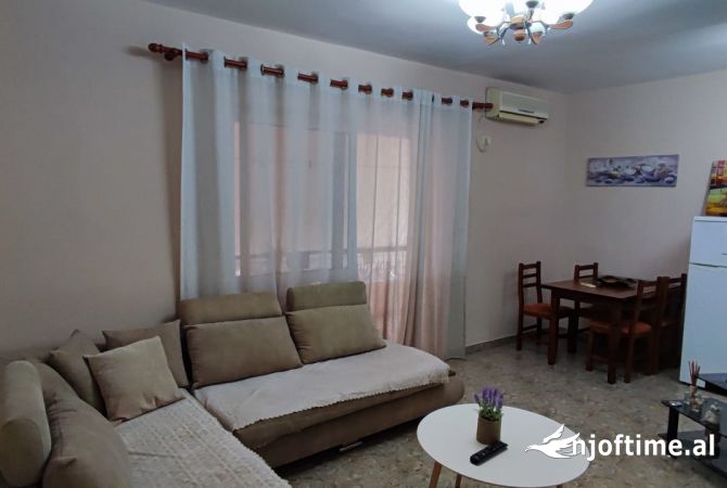 Shtepi me qera 1+1 ne Tirane - 500 Euro