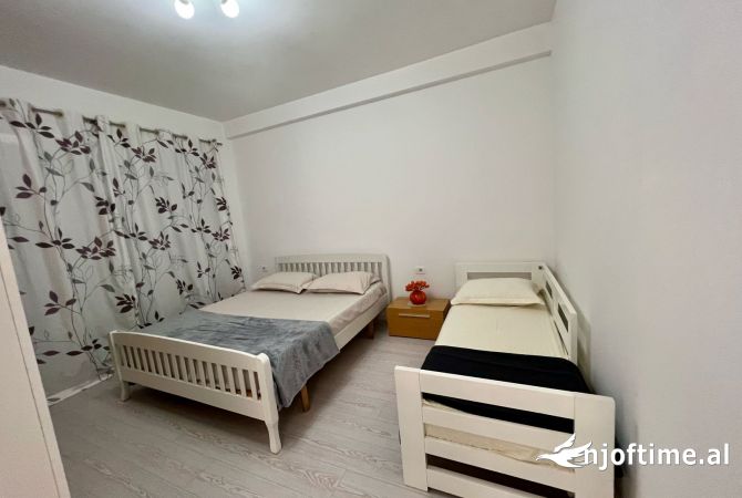 Shtepi me qera 1+1 ne Tirane - 450 Euro