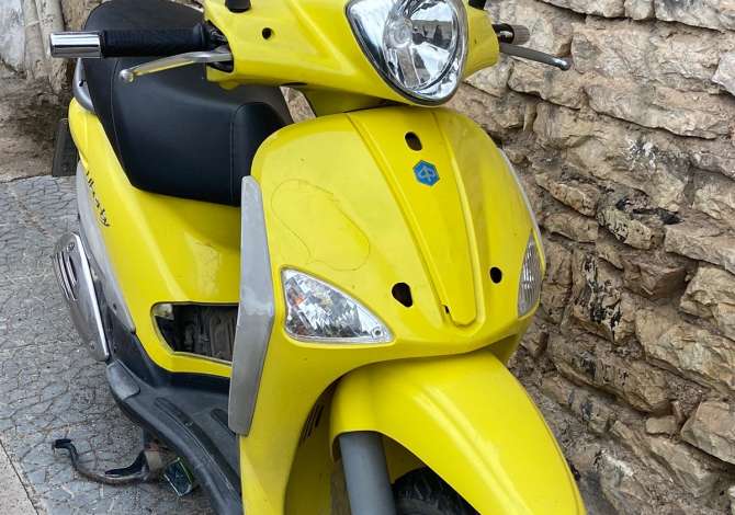 Moto e Scooter in vendita  a Santa Quaranta - 1,100 Euro