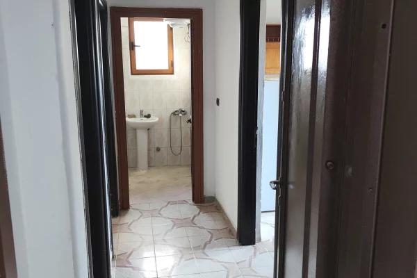Casa in affitto 2+1 a Tirana - 33,000 Leke