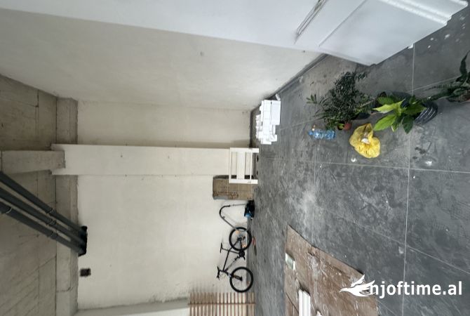 Ambient biznesi me qera 1+1 ne Tirane - 3,600 Euro