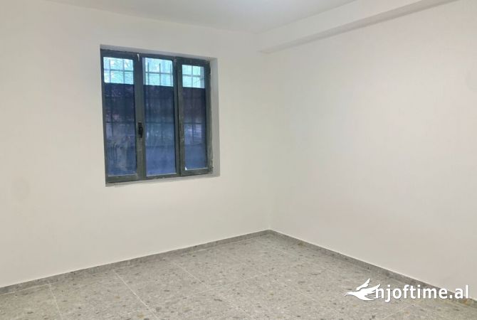 Ambient biznesi me qera 1+1 ne Tirane - 600 Euro