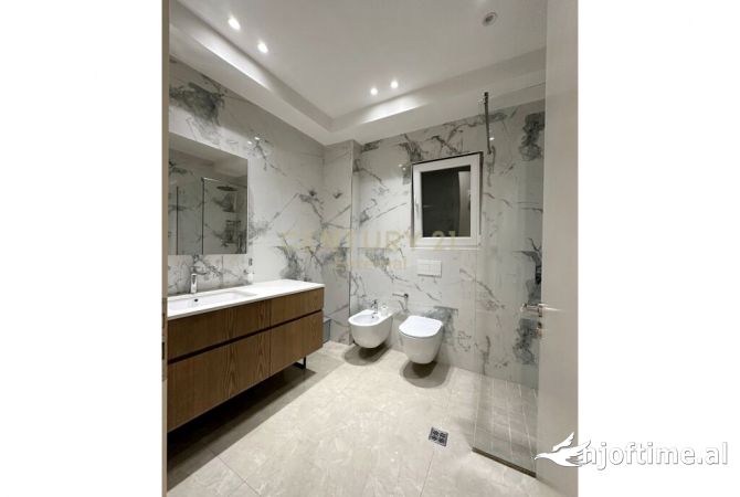 Casa in affitto 2+1 a Tirana - 900 Euro