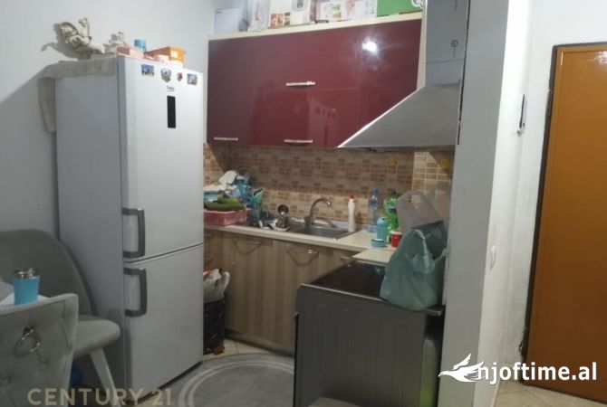 Shtepi ne shitje 1+1 ne Tirane - 68,000 Euro