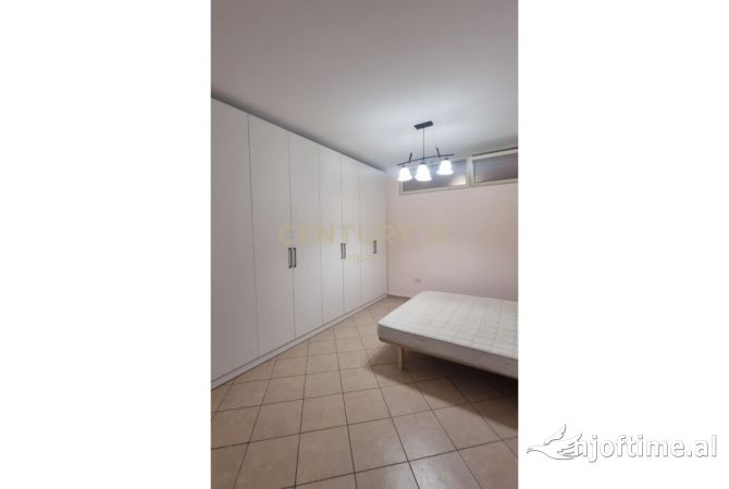 Shtepi ne shitje 2+1 ne Tirane - 90,000 Euro