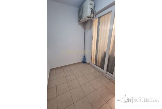 Shtepi ne shitje 2+1 ne Tirane - 90,000 Euro
