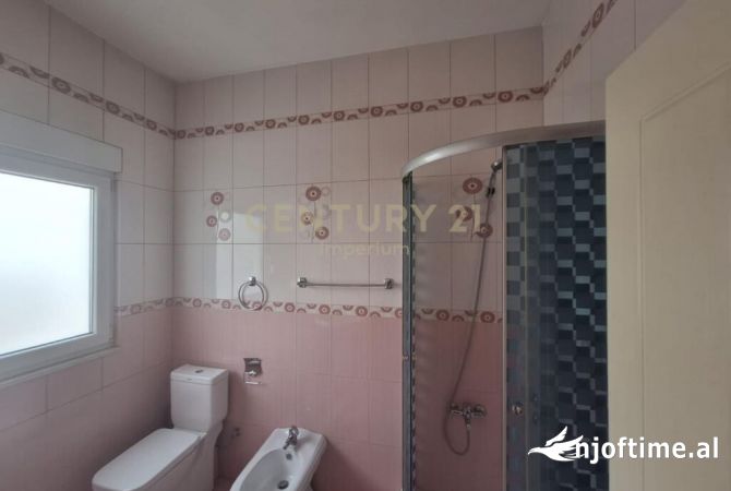 Shtepi me qera 3+1 ne Tirane - 600 Euro