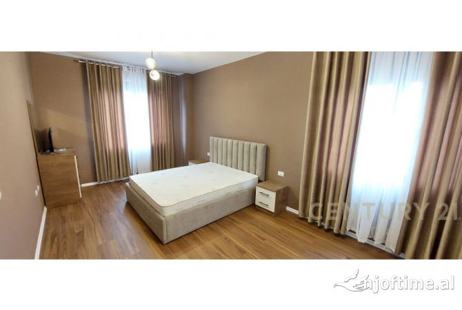 Shtepi me qera 2+1 ne Tirane - 700 Euro