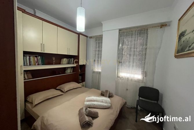 Shtepi me qera 2+1 ne Tirane - 650 Euro
