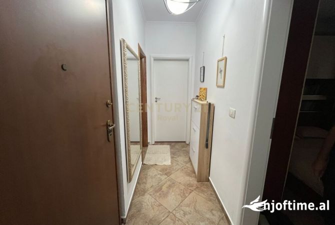 Shtepi me qera 2+1 ne Tirane - 650 Euro