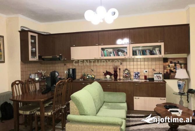 Shtepi ne shitje 2+1 ne Tirane - 109,000 Euro