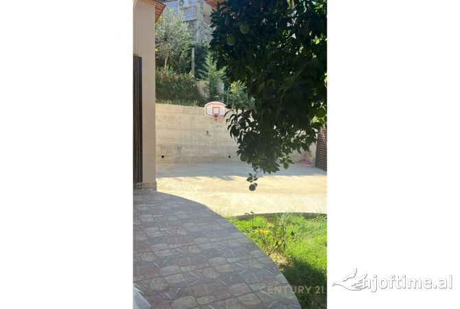 Shtepi me qera 2+1 ne Tirane - 500 Euro