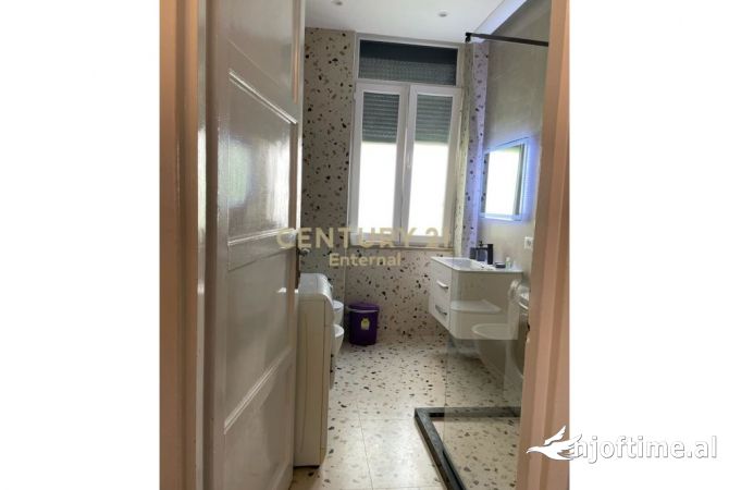 Shtepi me qera 1+1 ne Tirane - 500 Euro
