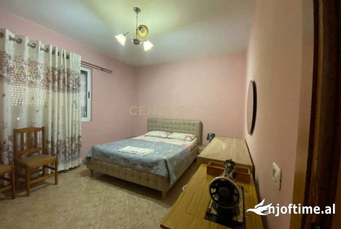 Shtepi me qera 2+1 ne Tirane - 500 Euro