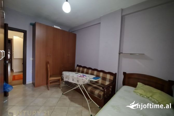 Shtepi me qera 2+1 ne Tirane - 500 Euro