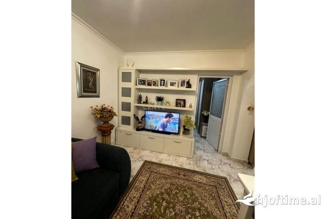 Shtepi ne shitje 1+1 ne Tirane - 105,000 Euro