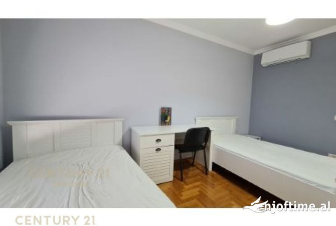 Shtepi me qera 2+1 ne Tirane - 1,100 Euro
