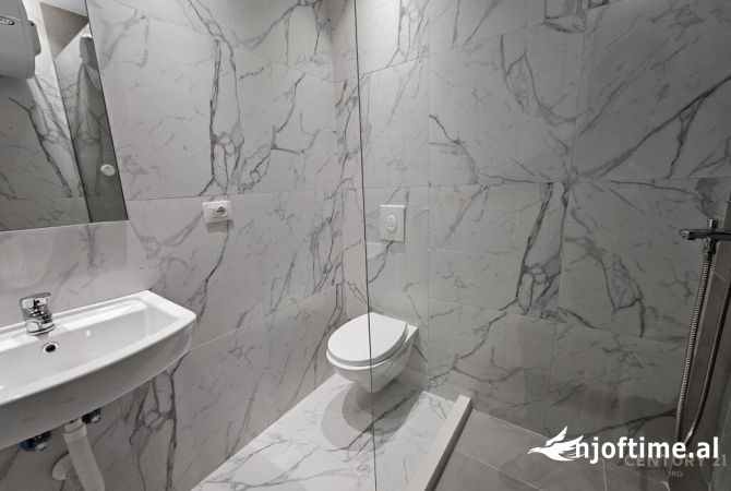 Shtepi me qera 2+1 ne Tirane - 1,000 Euro