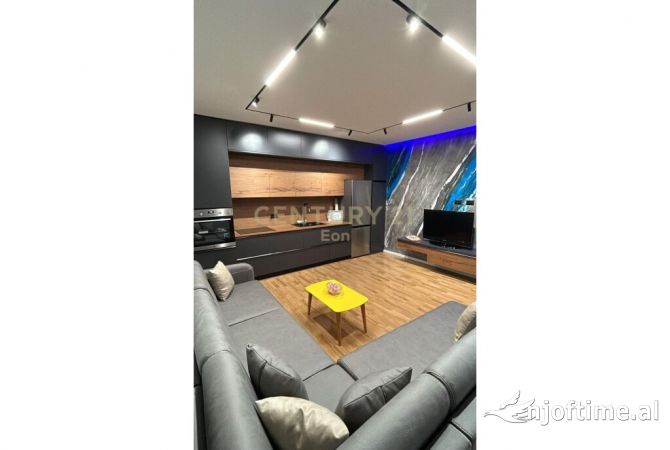 Shtepi me qera 2+1 ne Durres - 700 Euro