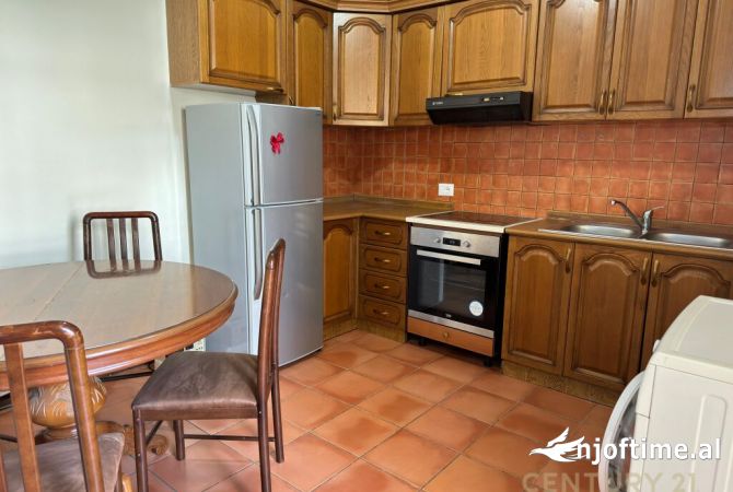 Shtepi me qera 1+1 ne Tirane - 600 Euro